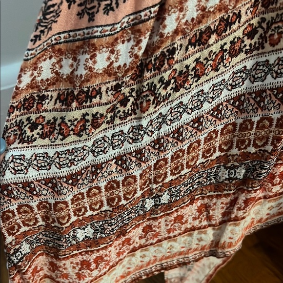 Miss Me Bohemian Style Pink and White Kimono - Picture 7 of 9